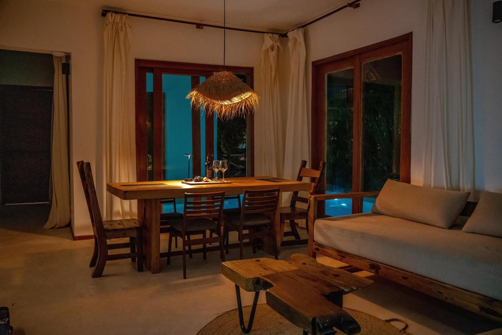Natural Park Villa Resort Pingwe Room photo