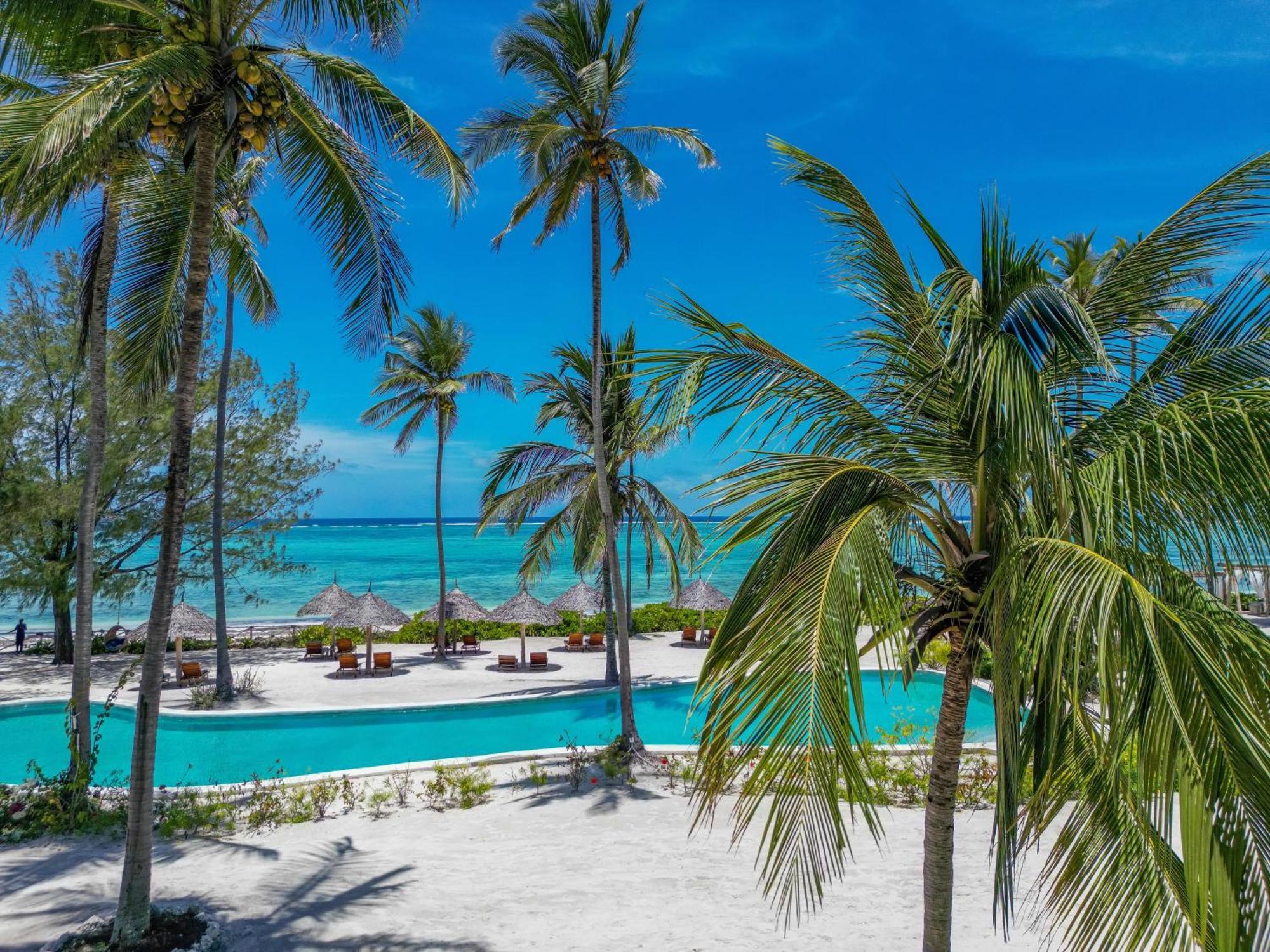 Natural Park Villa Resort Pingwe Exterior photo