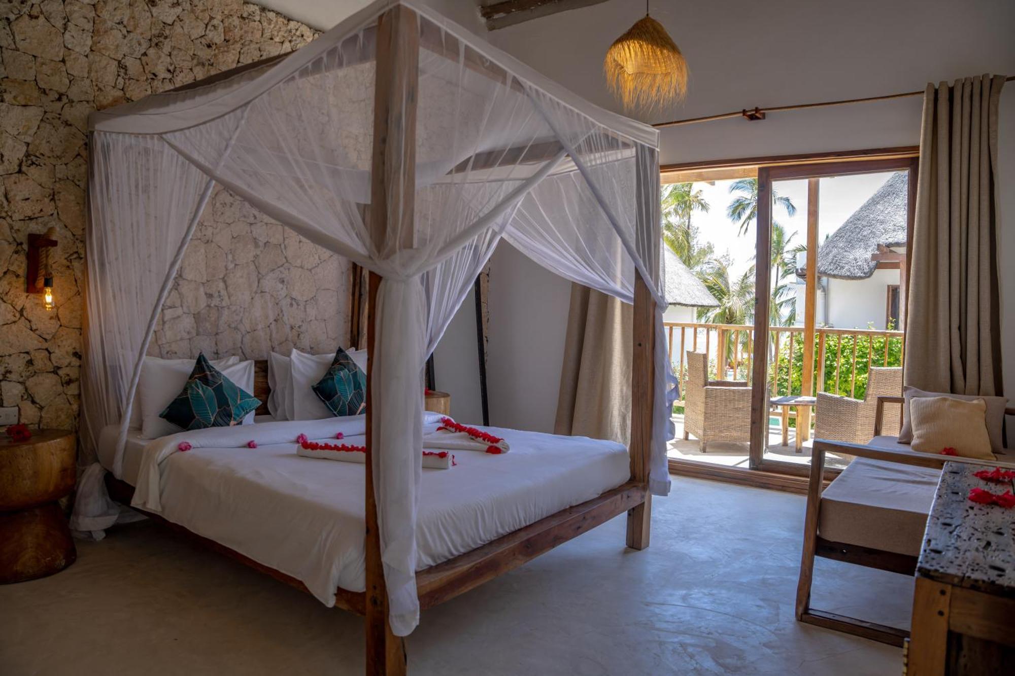 Natural Park Villa Resort Pingwe Exterior photo