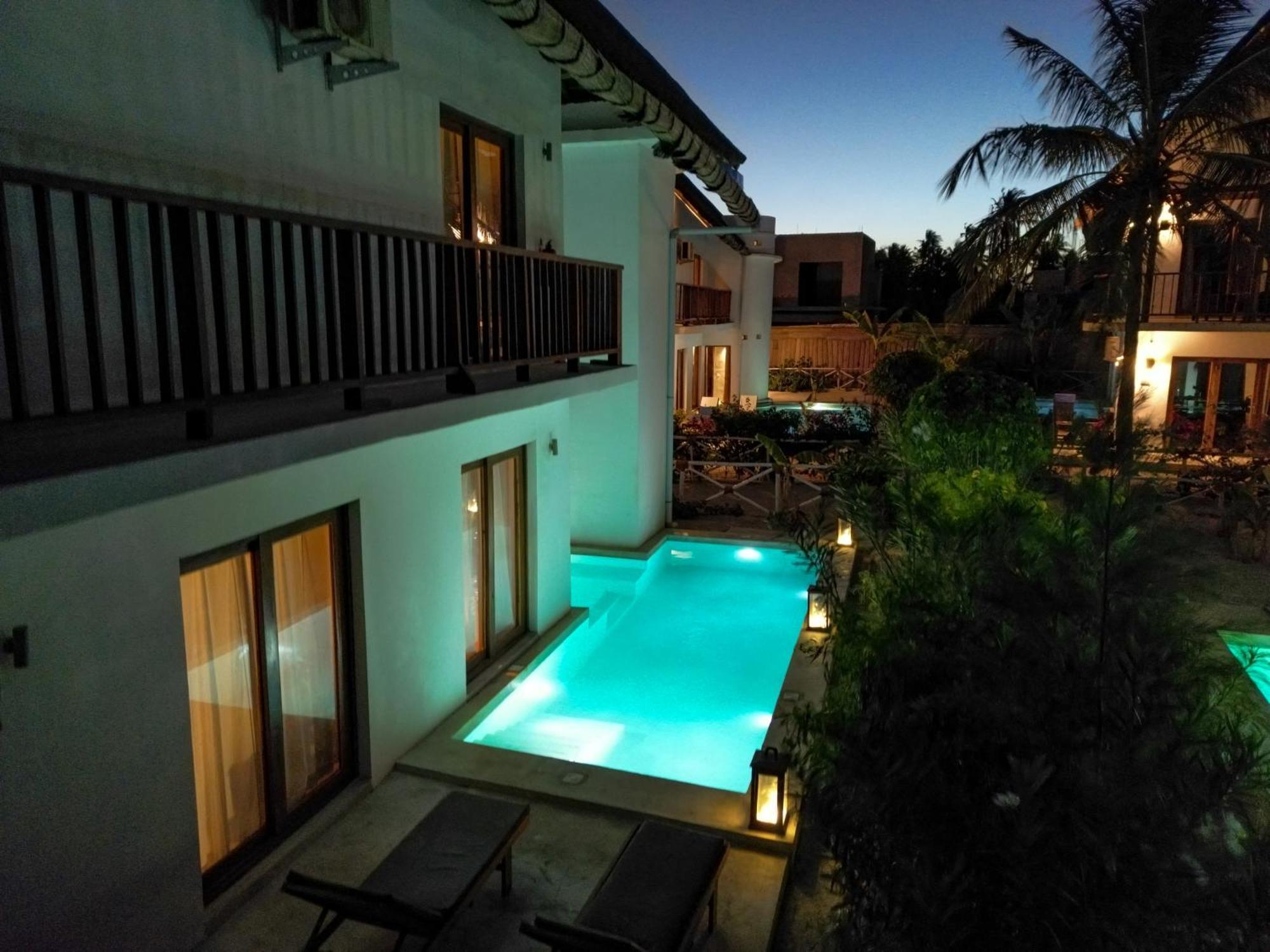 Natural Park Villa Resort Pingwe Exterior photo
