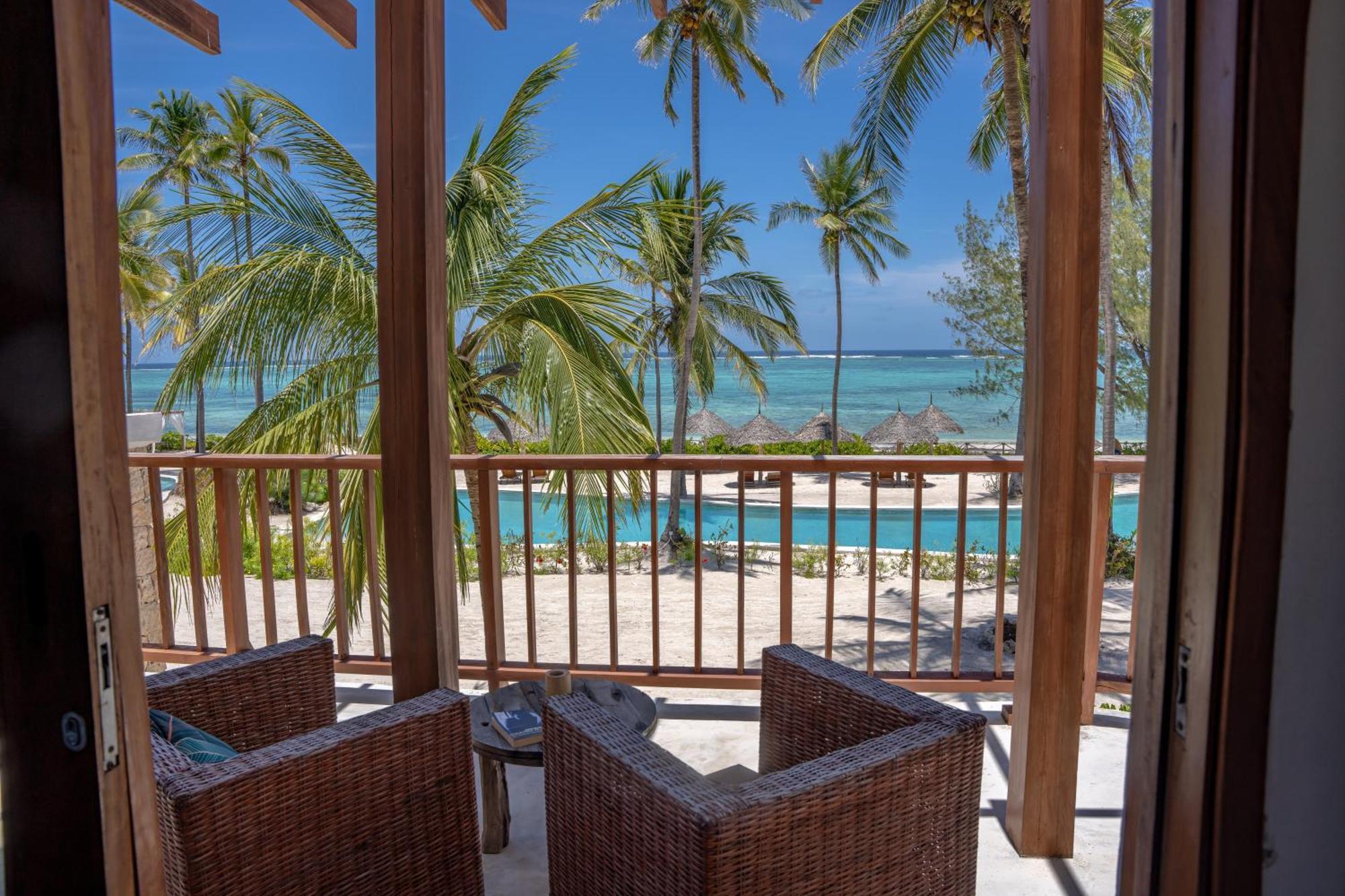 Natural Park Villa Resort Pingwe Exterior photo