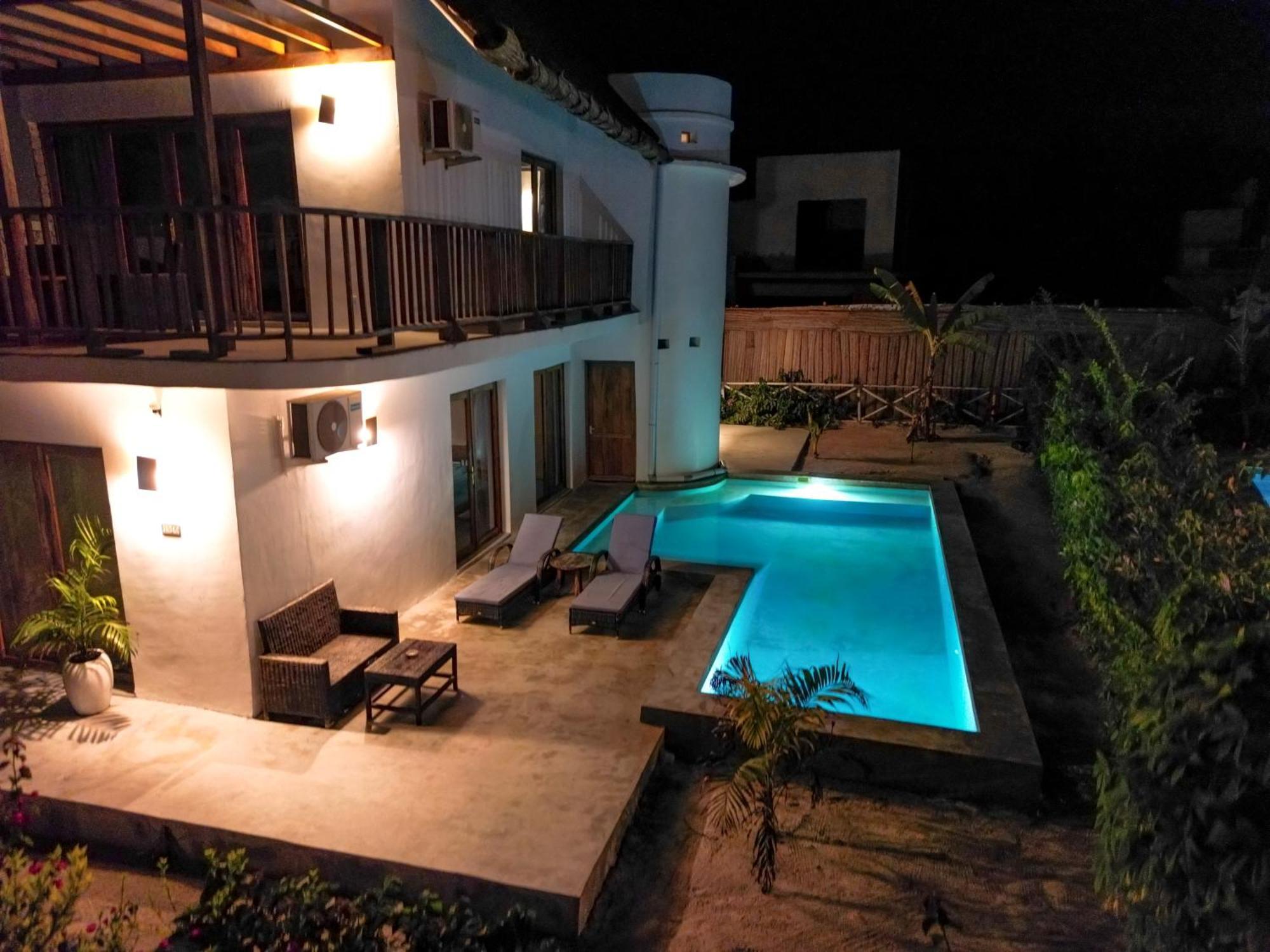 Natural Park Villa Resort Pingwe Room photo